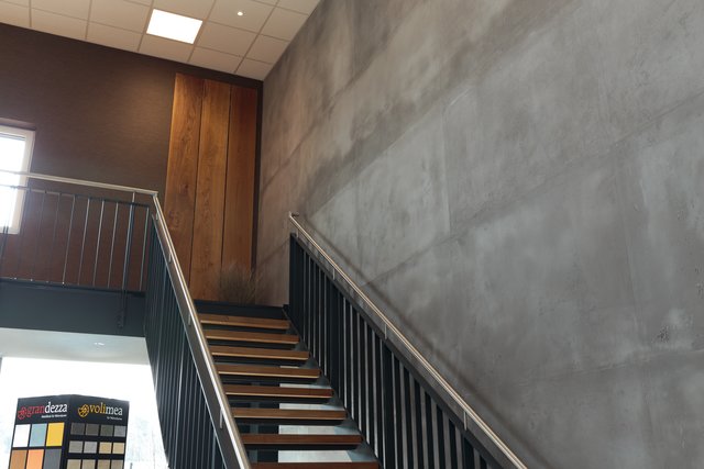 Ein ganzes Haus als Ausstellung: Im neuen Firmengebäude ist  jede Wand anders gestaltet | Foto: MWM