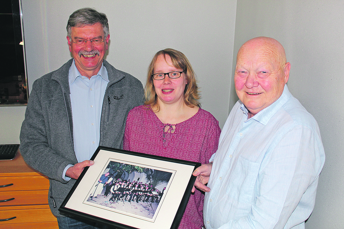 Foto aus der Gründungszeit des Fördervereins der Musikzüge: Hans-Albert Kusserow (re.), Maike Huster und Uwe Gährs werben jetzt um Unterstützung für die Musikzüge um Unterstützung