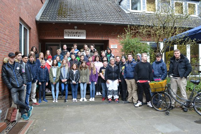 Die Schüler der Klasse 6k2 des Vincent-Lübeck-Gymnasiums aus Stade und Schüler der Produktionsschule Altona
