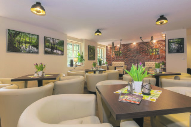 Der neue Gastraum im Café Alte Sägerei ist perfekt für Familienfeiern geeignet | Foto: Alexander Schulz