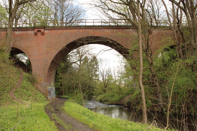 Beeindruckende Baukunst: Das Viadukt über die Este bei Hollenstedt