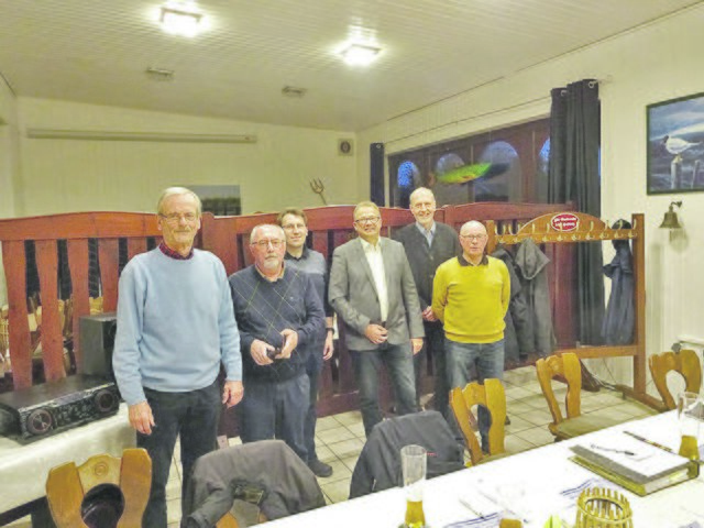 Der Vorstand der Verkehrswacht (v. li.): Adolf Falken, Klaus Werner, Andreas Bollow, Christian Riech, Dirk Poppinga und Rainer Tews