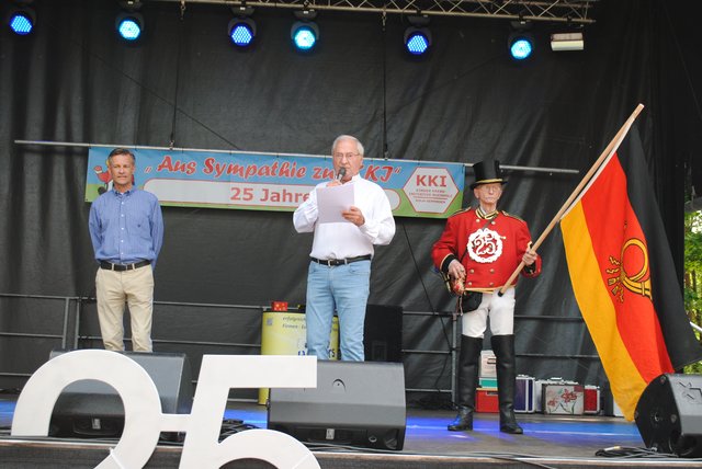 Eröffneten das Fest (v. li.): Jan-Hendrik Röhse, Hans-Jürgen Förster und Volker Meyer