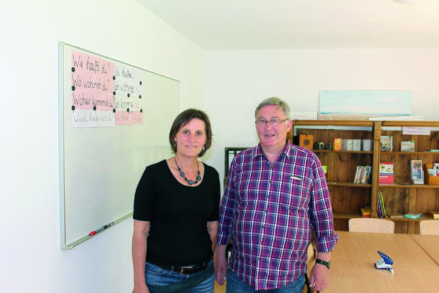Viel Platz haben Beate Winkler-Pedernera, Frank Wilkens und die ehrenamtlichen Helfer im großen Gemeinschaftsraum