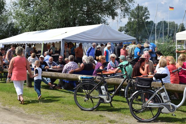 Impressionen: Hafentag im Rahmen der 44. Tesper Dorfwoche