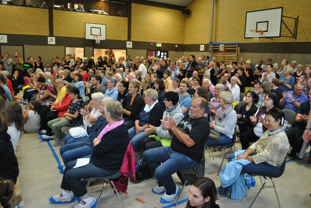 Reger Andrang: die Turnhalle der Grundschule war vollbesetzt