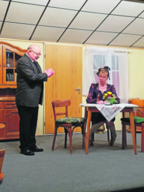 Szene aus dem Stück "De Goos, de toveel weet" | Foto: Burek