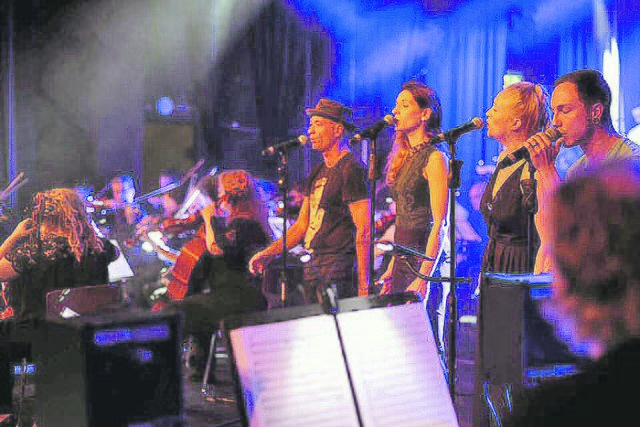 "Rock meets Classic ist die einzige Veranstalting, bei der ich noch Lampenfieber habe", bekennt Anja Yilmaz (Zweote v. re.) | Foto: Hansestadt Buxtehude