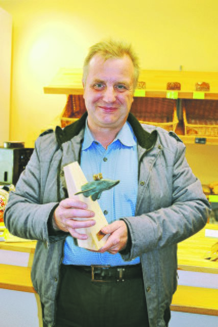 Arno Westerwick wurde in der Kategorie "Dorfleben" mit dem Oste-Kulturpreis "Der Goldene Hecht" ausgezeichnet