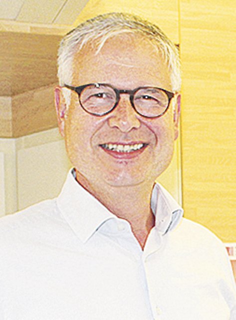 Dr. Thilo Töllner