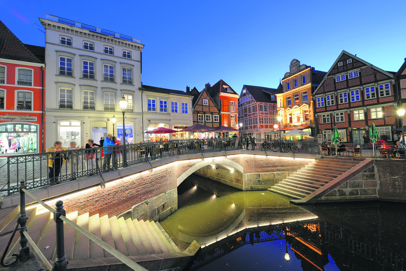 Stade hat viele schöne Ecken: Der Fischmarkt gilt als touristisches Zentrum der Hansestadt. Tags wie nachts eine Augenweide