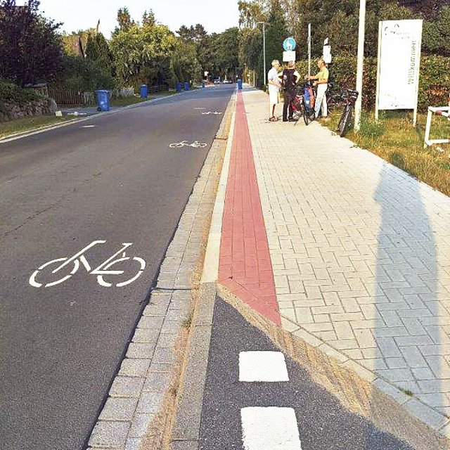 Vorbildlich: Die Radverkehrsführung durch Schierhorn | Foto: adfc