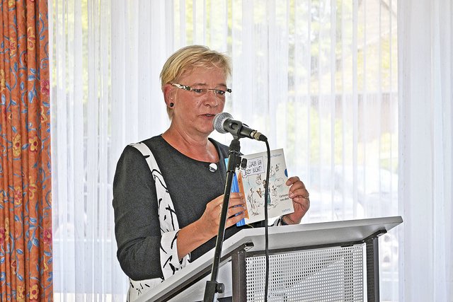 Dagmar Schmidt vom Diakonischen Werk Hannover überbrachte die Grüße des Referats und des niedersächsischen Fachverbands Pflege