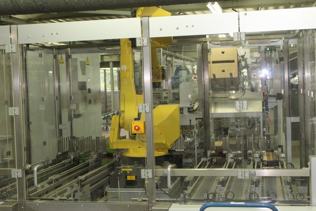 Auch Roboter kommen im Produktionsprozess zum Einsatz