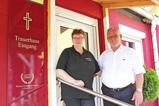 In schweren Stunden für Trauernde der Fels in der Brandung: Sabine und Holger Ringel