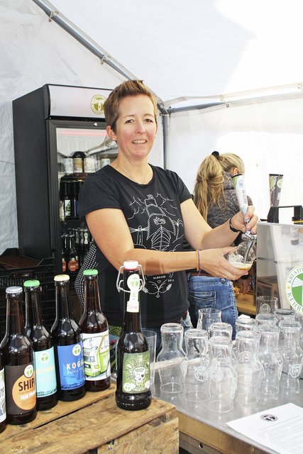 Kennt sich mit Craft Beer aus: Julia Wesseloh von der Kehrwieder Kreativbrauerei