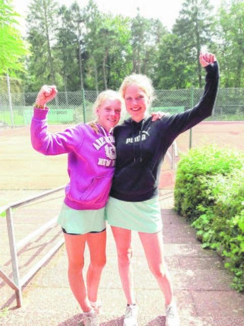 Das siegreiche Tennisteam vom SV Trelde-Kakenstorf: Liv-Grete Laarmann (12, li.) und Elisabeth Burger (15) | Foto: SV Trelde-Kakenstorf