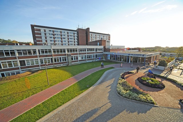 Das Elbe-Klinikum in Stade war jetzt Trauungsstätte | Foto: Martin Elsen/Schult Media