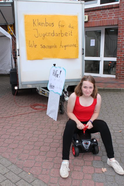 Juko-Sprecherin Katharina Brummer und ihre Mitstreiter wünschen sich, dass die Samtgemeinde einen Kleinbus für die Jugendarbeit anschafft