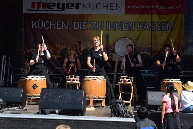 Das abwechslungsreiche Bühnenprogramm, bildet traditionell den Rahmen der beliebten Veranstaltung
