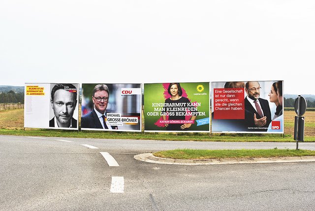 Auch in Salzhausen werben die Politiker großflächig am Kreisel