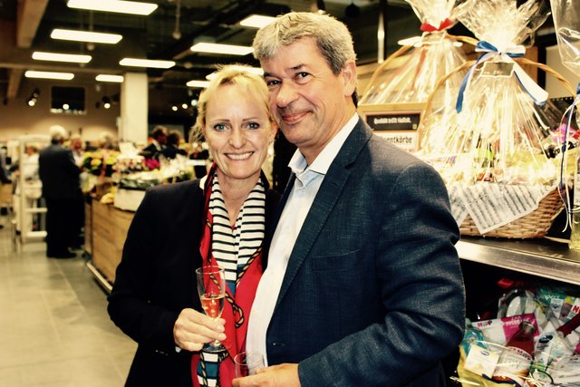 Genossen den Abend in Neugraben: Unternehmerpaar Regina und Holger Grundt aus Buchholz
