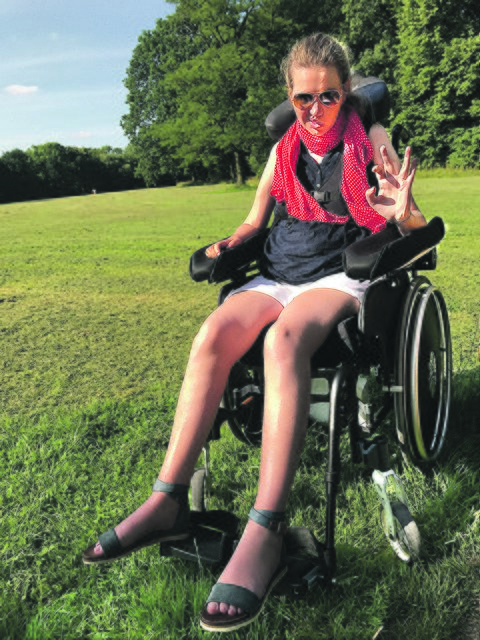 Kann die linke Hand wieder bewegen: Silke Büttinghaus | Foto: Privat