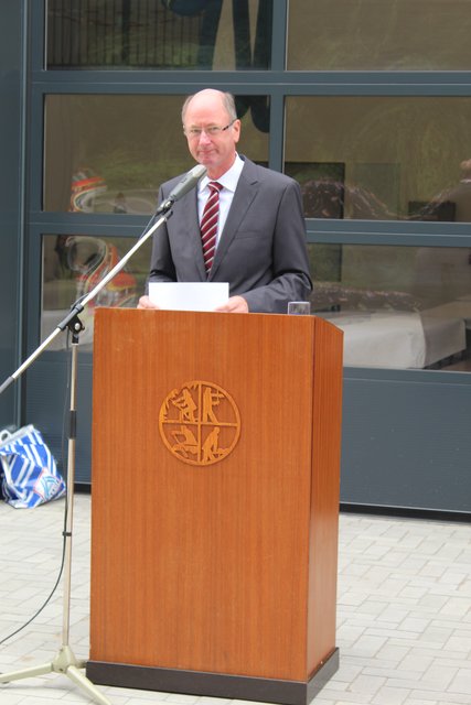 Gemeindedirektor Hans-Heinrich Höper bei seinem Grußwort