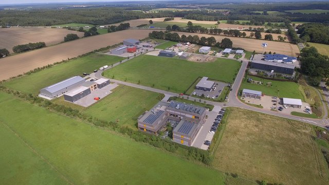 Gewerbegebiet „Hauskoppel“ in Egestorf: Größe: 11 Hektar; Freifläche: 2,7 Hektar. Ansiedlung von bislang 16 Unternehmen mit 282 Arbeitsplätzen.