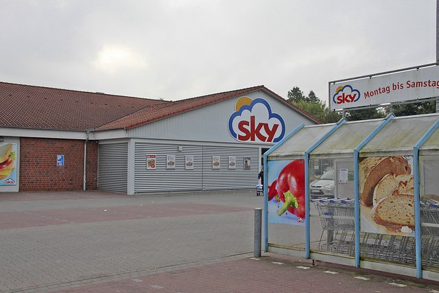 Der Sky-Supermarkt in der Ortsmitte