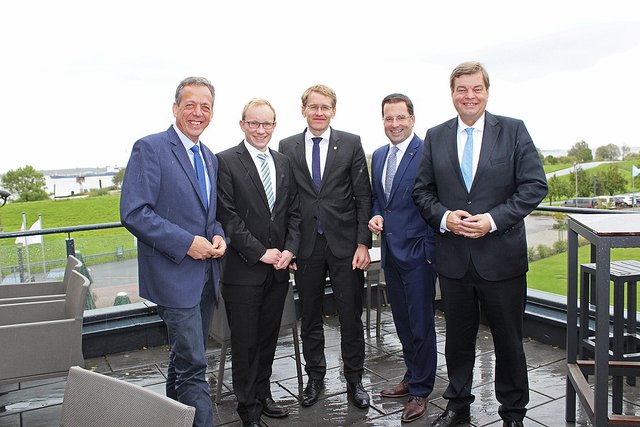 Setzten ein Signal für den schnellen Bau der A20: die CDU-Politiker Helmut Dammann-Tamke (v. li.), Lasse Weritz, Daniel Günther, Kai Seefried und Enak Ferlemann