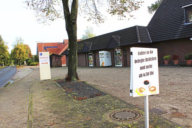 In Bliedersdorf fehlt seit der Schließung von Kreissparkassen-
Filiale und Supermarkt der Dorfmittelpunkt | Foto: lt