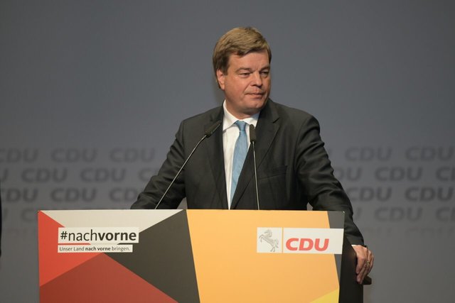 Enak Ferlemann, Vorsitzender des CDU-Bezirksverbandes Elbe-Weser und Bundestagsabgeordneter | Foto: Elsen