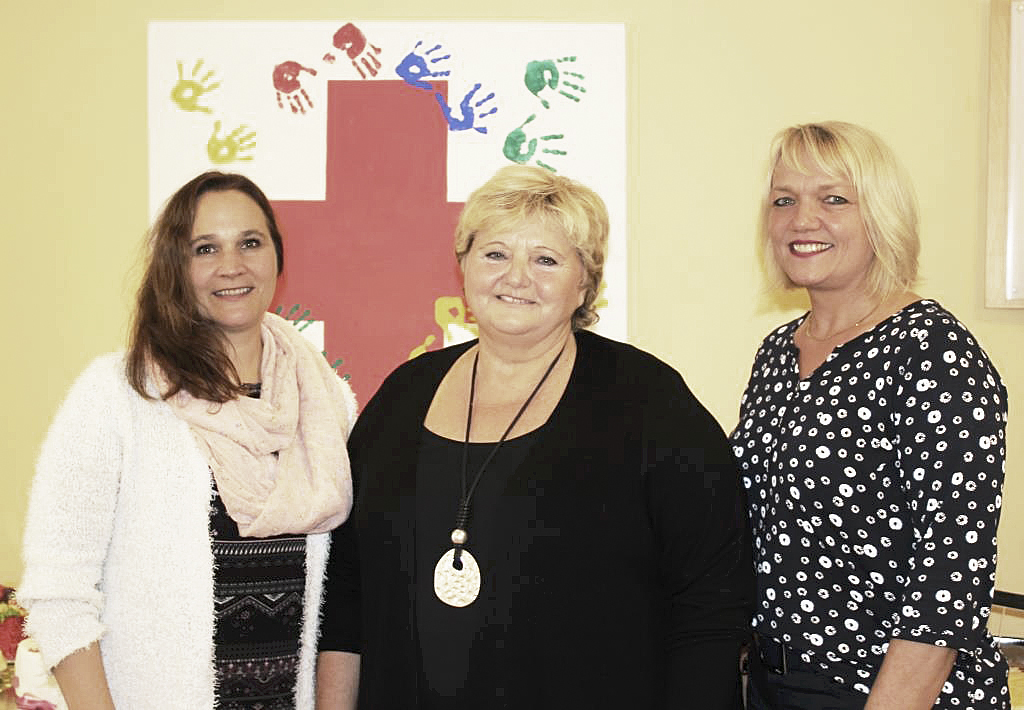 Margitta Görtz-Goebel (Mitte) mit ihren Nachfolgerinnen Britta Dibbern (li., Kita-Abteilungsleitung) und Gaby Bießler (stellvertretende Kita-Abteilungsleitung)