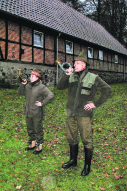 Katharina Jagau und Hans-Georg Stolte gaben das Signal für das Jagd-Ende