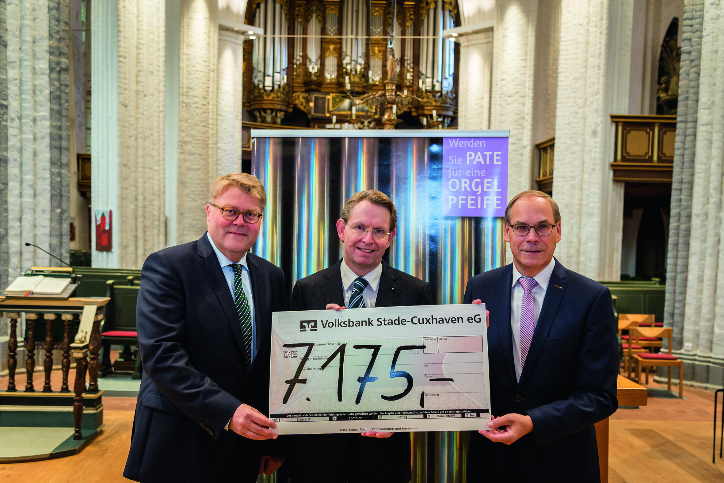Freude über die Spende (v.li.): Ulrich Sievert, Hauke Ramm und Reinhard Dunker