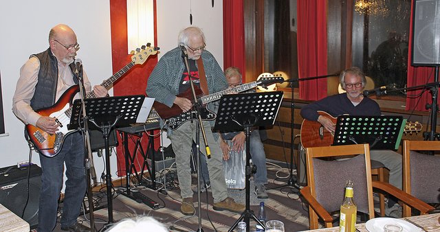 Revival nach mehr als fünf Jahrzehnten: "The Shecks" wieder auf der Bühne Foto: Dietrich Alsdorf