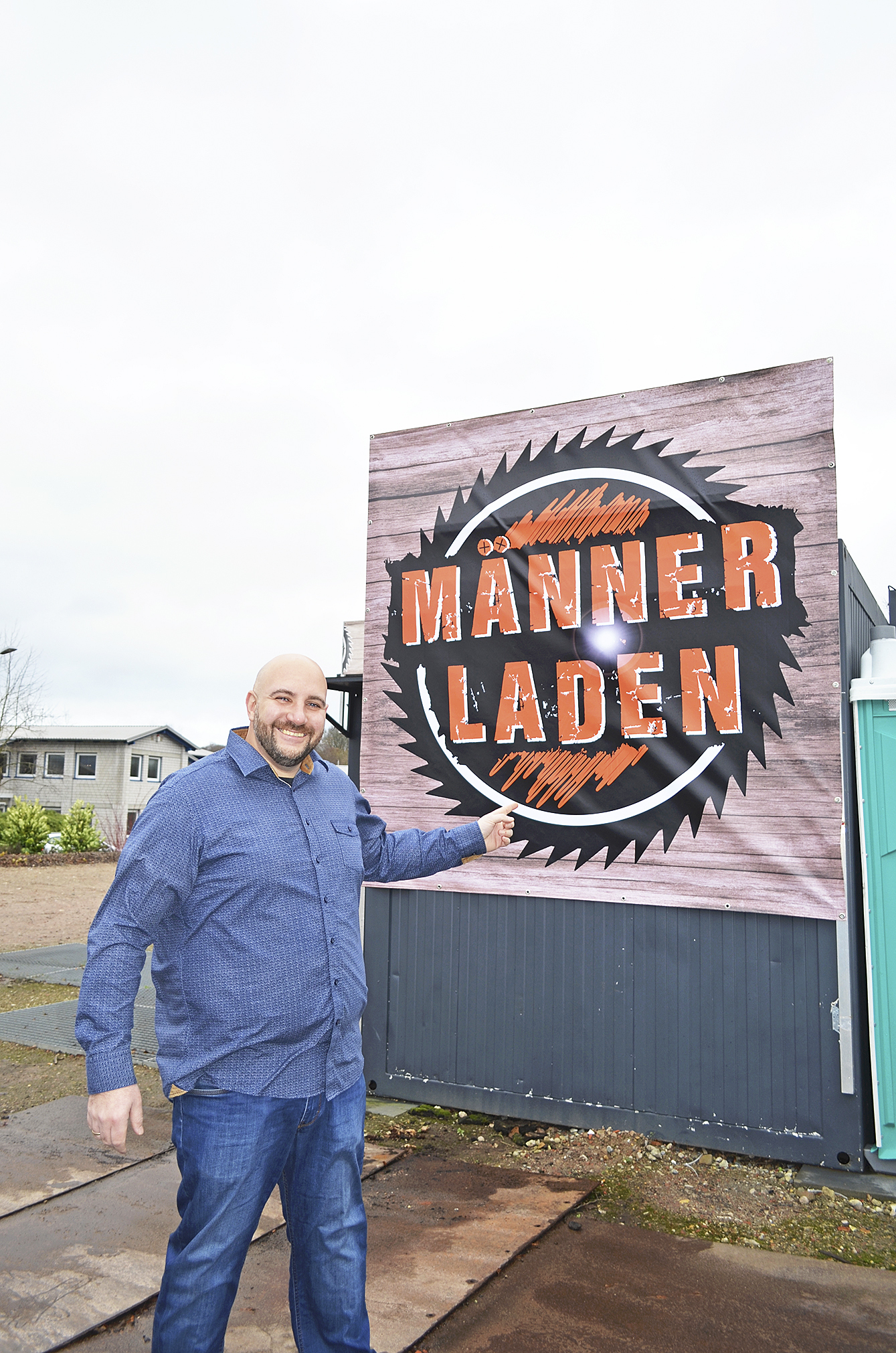 Inhaber Sascha Savural freut sich über den Erfolg des "Männerladens"