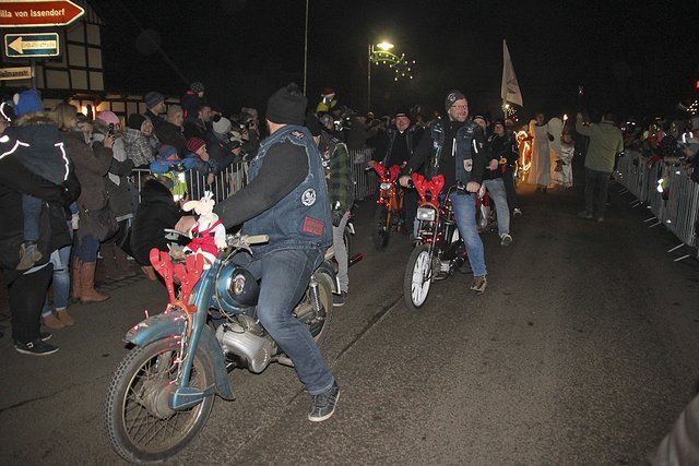 „De Täär Brenner’s“ auf ihren Mofas