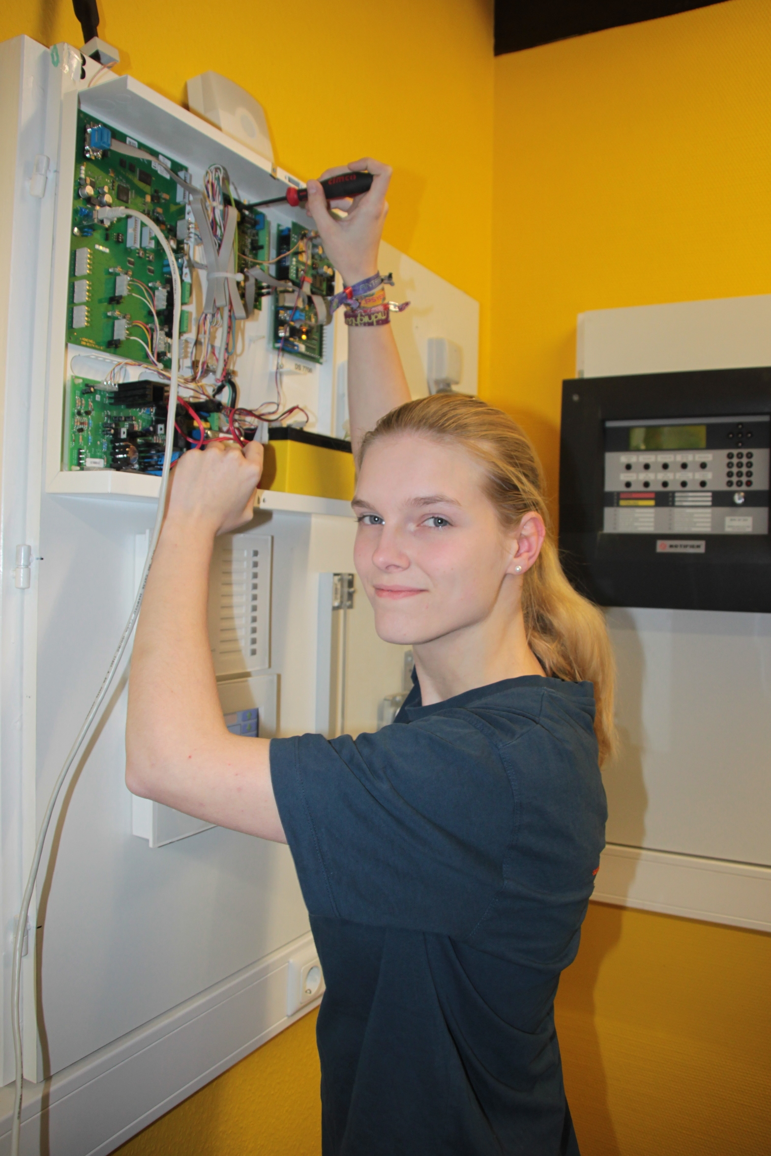 Tüftlerin mit Leib und Seele: Elektronikerin Saskia Hüttner