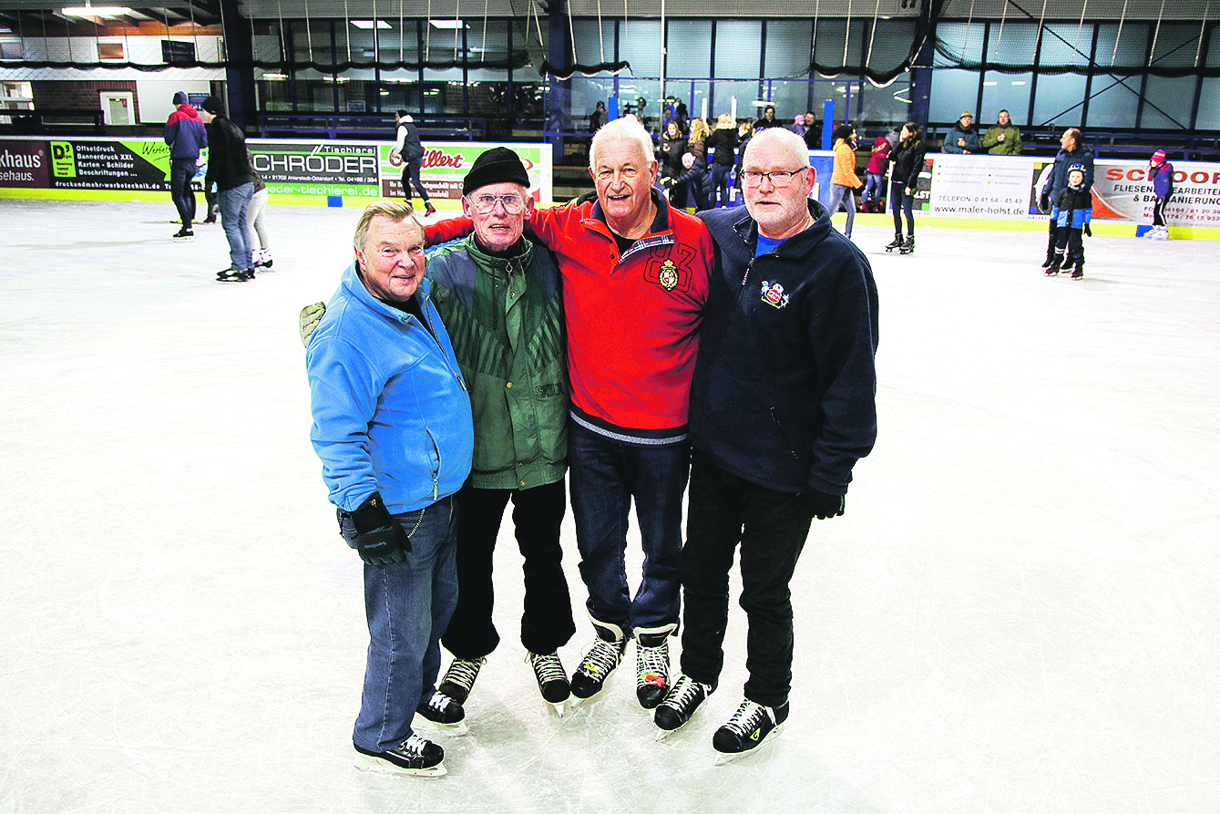 Sie sind die Harsefelder Schlittschuh-Senioren: Jürgen Müller (73), Horst Susenbeth (80), Paul Busse (74) und Klaus Kugis (60) (v.li.) begeben sich jeden Sonntag aufs Glatteis