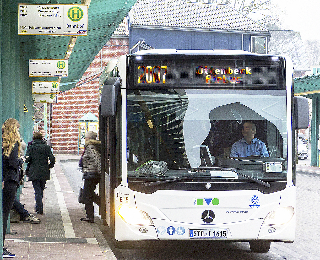Mit dem Fahrplan 2018 wird der Busverkehr im Landkreis Stade ab 10. Dezember noch attraktiver
