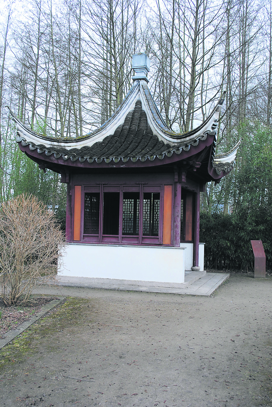 Wird wegen seiner Baufälligkeit abgerissen: der "Chinesische Pavillon" im Eckermannpark