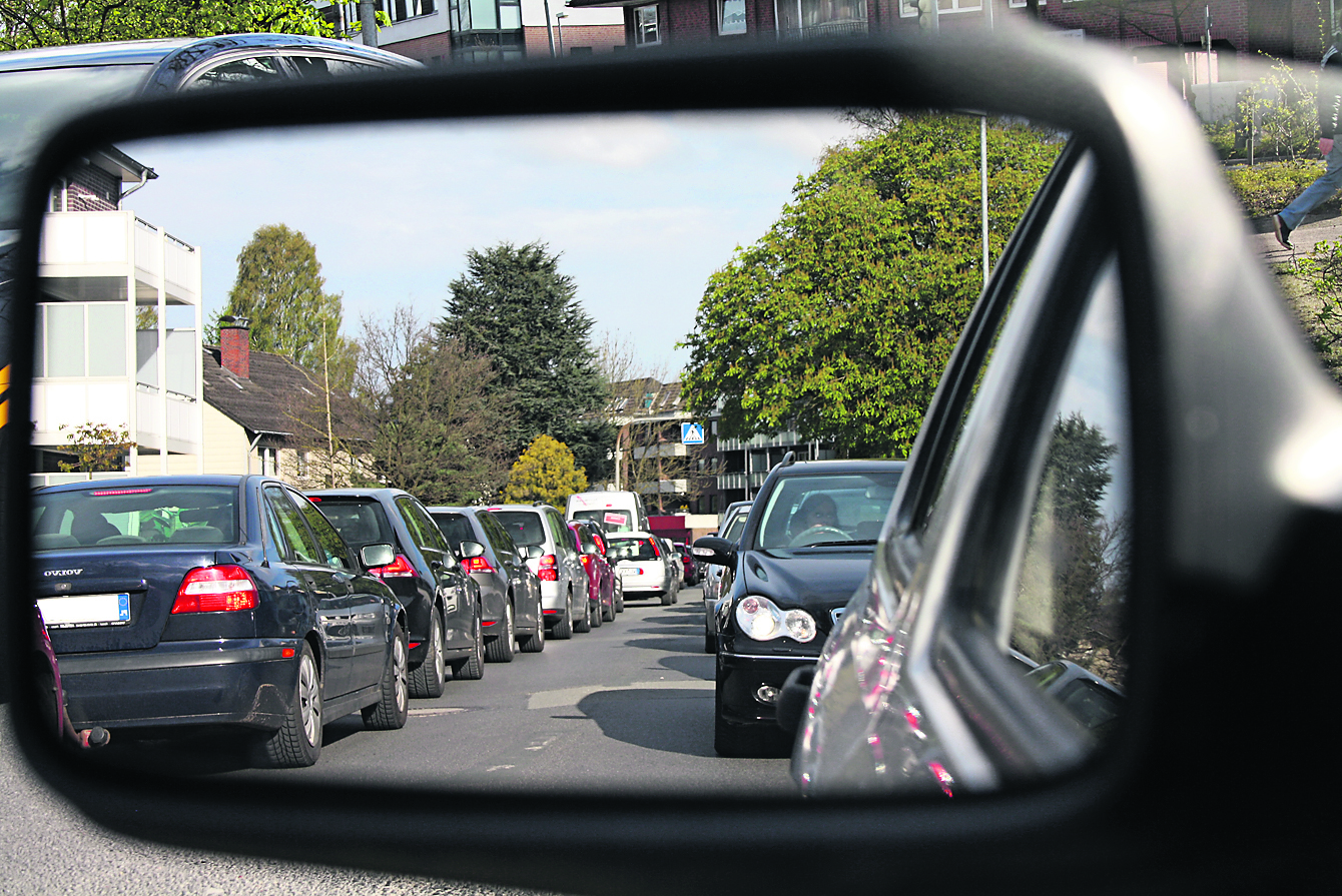 Nicht nur wie hier auf der Schützenstraße, auch auf der Bremer-, Bendestorfer- und Soltauer Straße kommt der Verkehr in Buchholz regelmäßig zum Erliegen