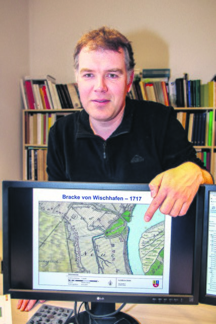 Daniel Nösler hat sich wiederholt der Flutkatastophe von 1717 befasst  Foto: jd