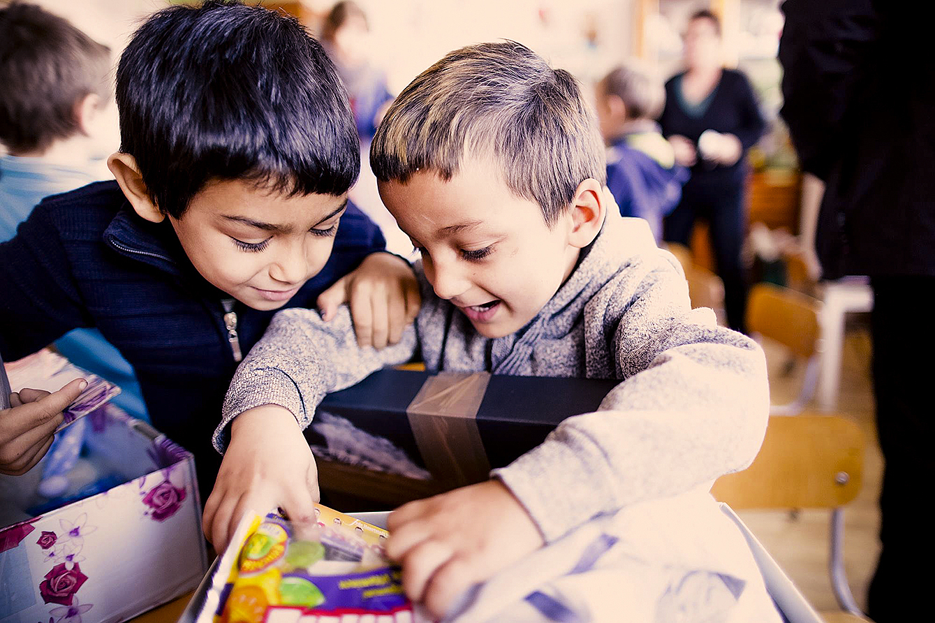 Die Armut in Rumänien und Moldawien ist groß. Darunter leiden vor allem die Kinder. Der Weihnachtspäckchen-Konvoi von Round Table, Ladies‘ Circle, Tangent und Old Tablers kann das Problem nicht ändern, aber lindern. Dank der Unterstützung vieler Spender - auch der WOCHENBLATT-Leser - wurden diesmal 132.000 Geschenke übergeben und damit die Welt etwas besser gemacht.