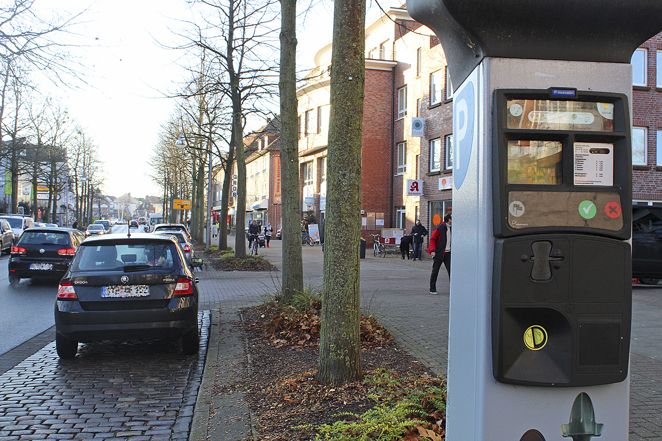 Parken kostet in Buxtehude auf öffentlichen Stellplätzen mindestens 50 Cent. Eine Brötchentaste fürs kostenlose Kurzzeitparken gibt es nicht