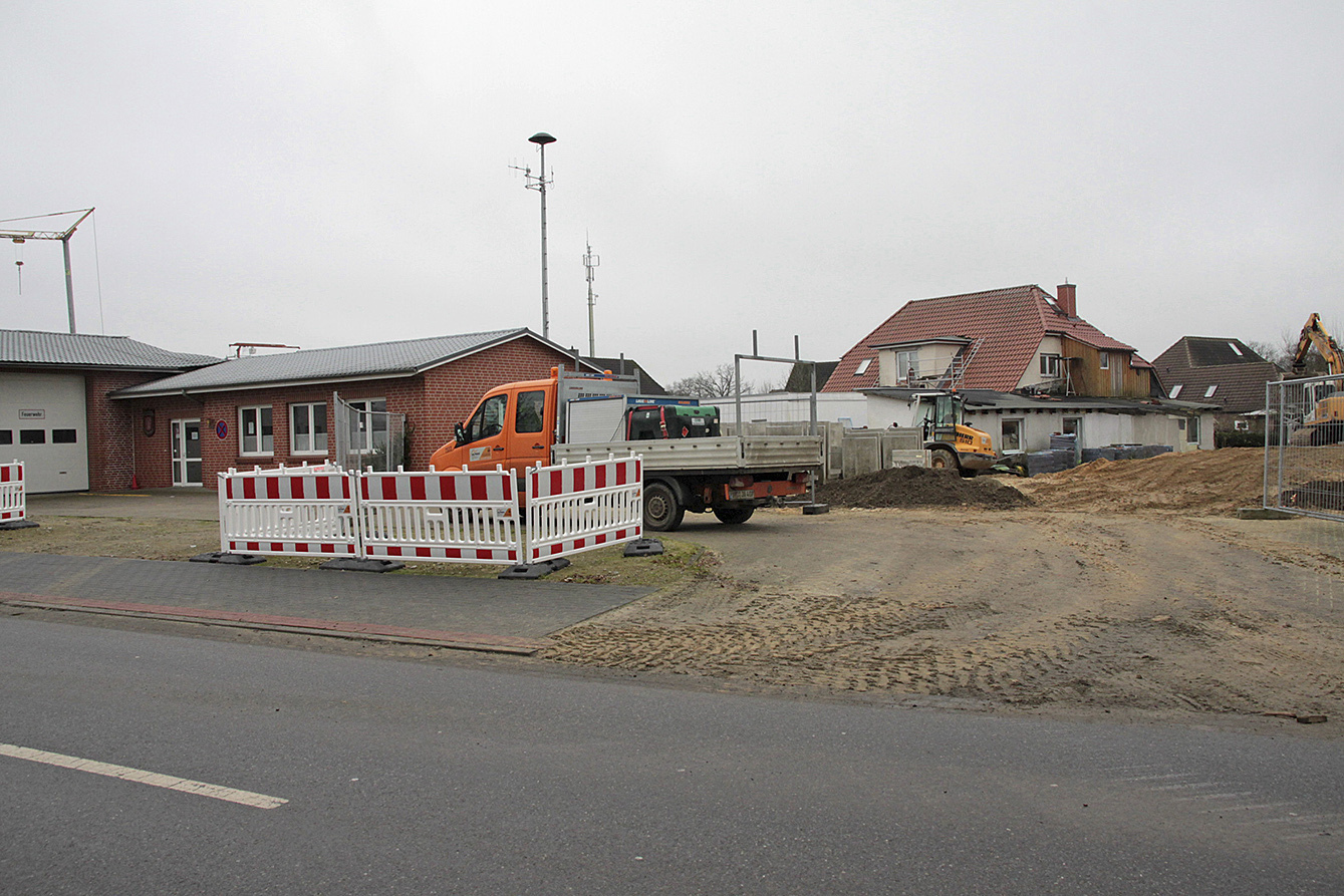 Die Bauarbeiten an der Feuerwehrfahrzeughalle in Kutenholz sollen im Mai oder Juni 2018 abgeschlossen sein