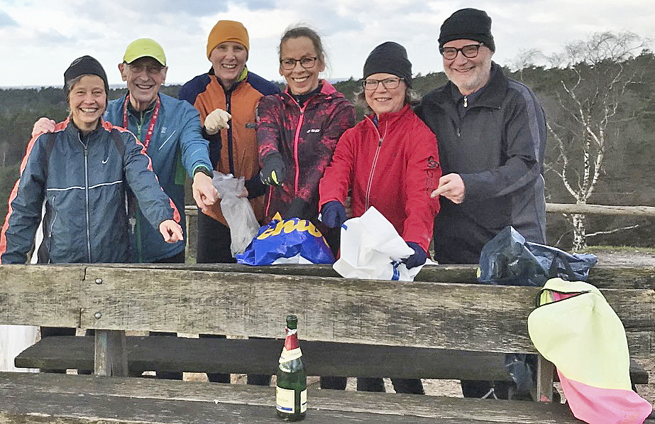 Hatte zum Glück kaum zu tun: die Neujahrslaufgruppe mit (v. li.) Ulrike Hallenberger, Arno Reglitzky, Gunda Risch, Karin Knaak, Regina und Burghardt Leu