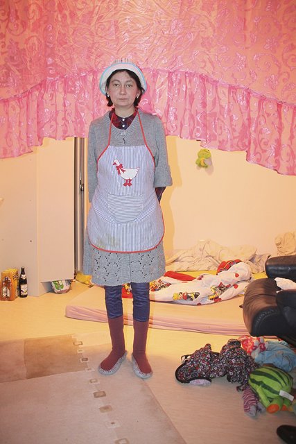 Rosa Vorhang über dem Matratzenlager: Raisa Martjan mag es romantisch